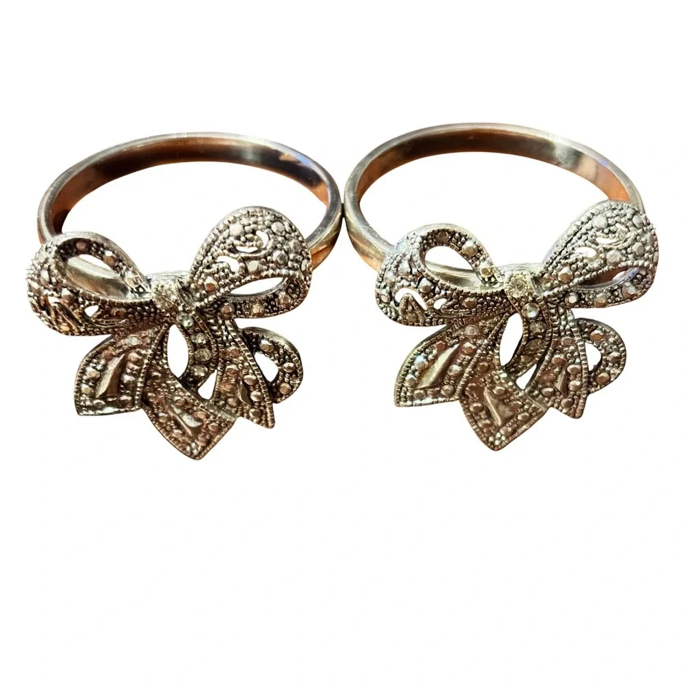 Set of 11 Silver Tone Bow Leaf Design Napkin Rings Holders Elegant Table Decor‎